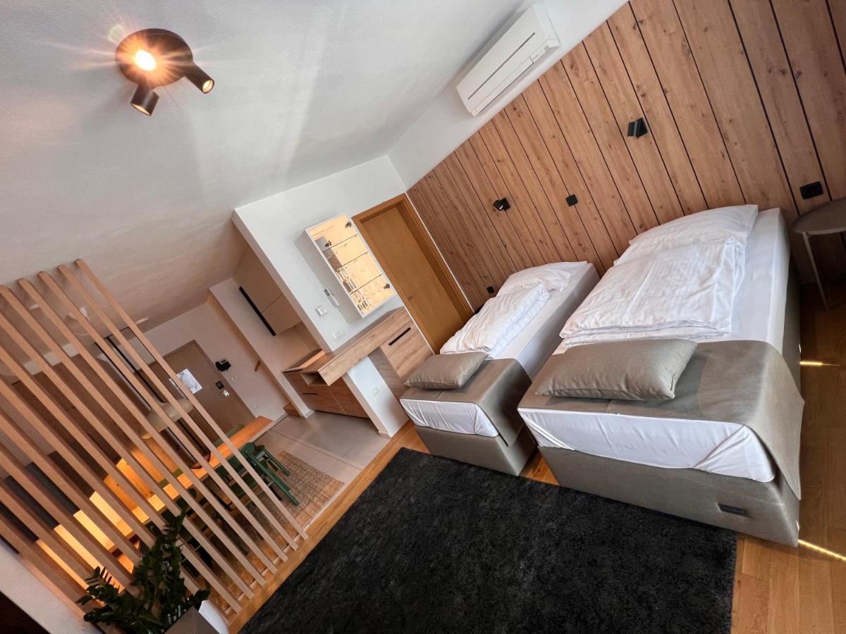 Na Vasi Restavracija In Prenocisca Hotel Škofja Loka Exterior foto
