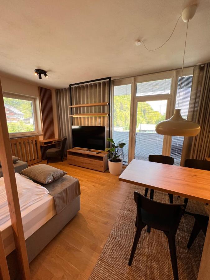 Na Vasi Restavracija In Prenocisca Hotel Škofja Loka Exterior foto