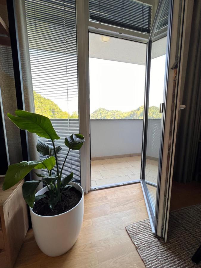 Na Vasi Restavracija In Prenocisca Hotel Škofja Loka Exterior foto